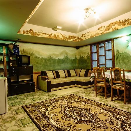 Korona Karpat Hotel Lazeshchyna Ngoại thất bức ảnh