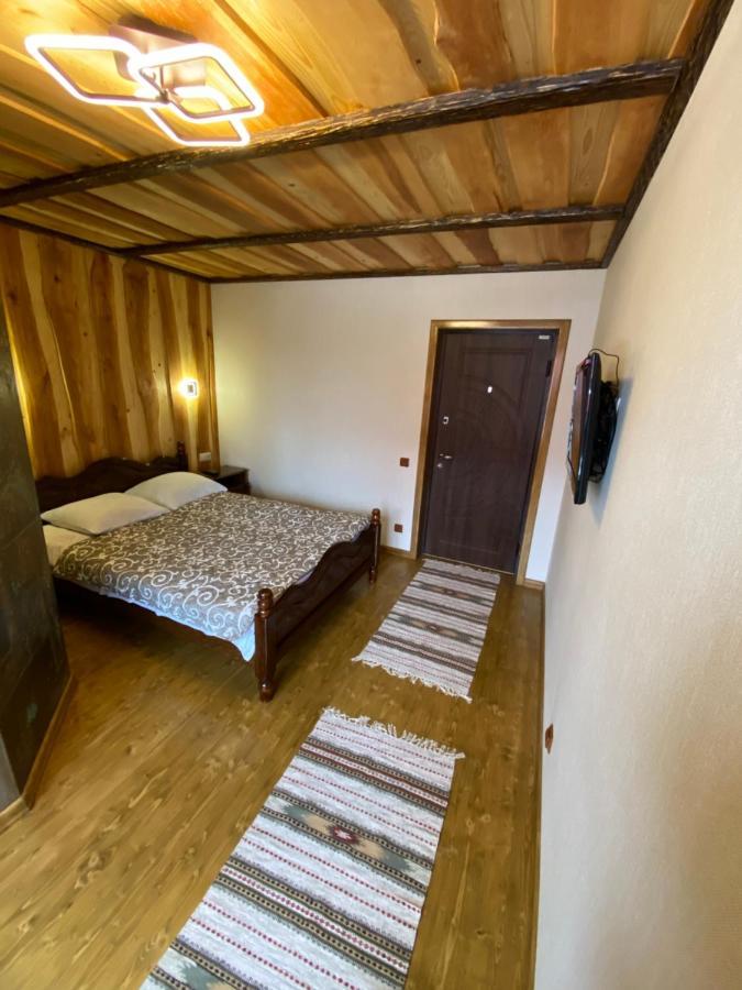 Korona Karpat Hotel Lazeshchyna Ngoại thất bức ảnh