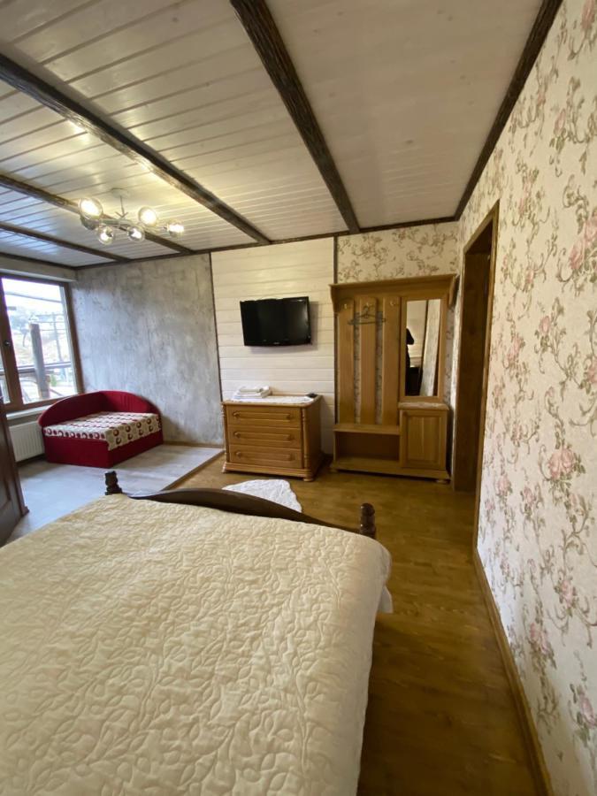 Korona Karpat Hotel Lazeshchyna Ngoại thất bức ảnh