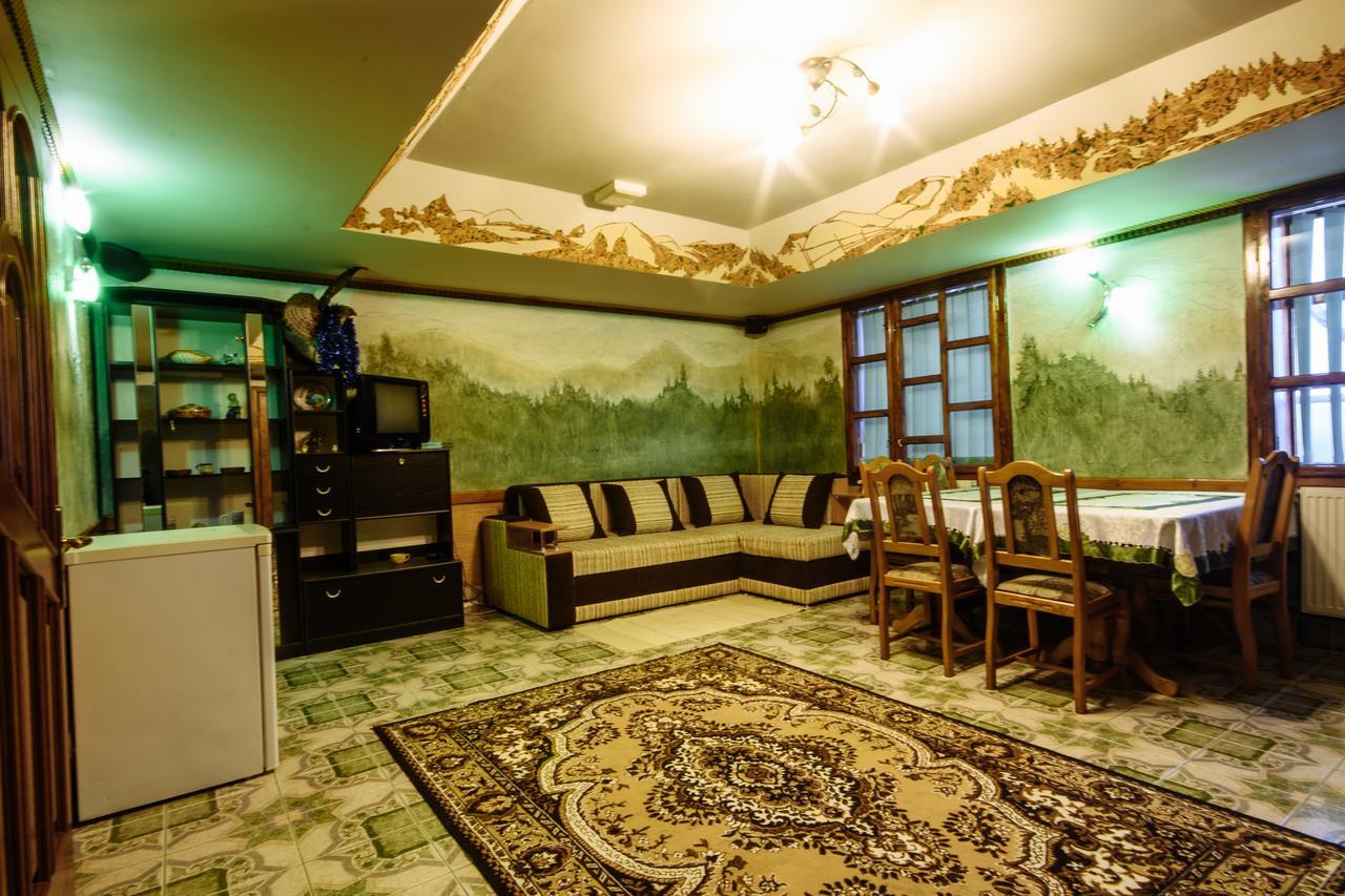 Korona Karpat Hotel Lazeshchyna Ngoại thất bức ảnh