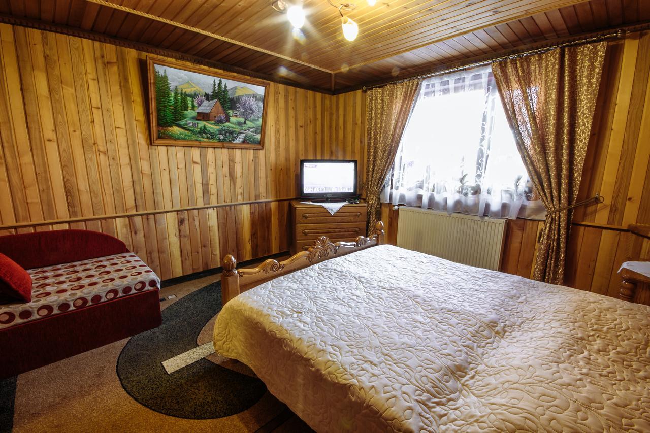 Korona Karpat Hotel Lazeshchyna Ngoại thất bức ảnh