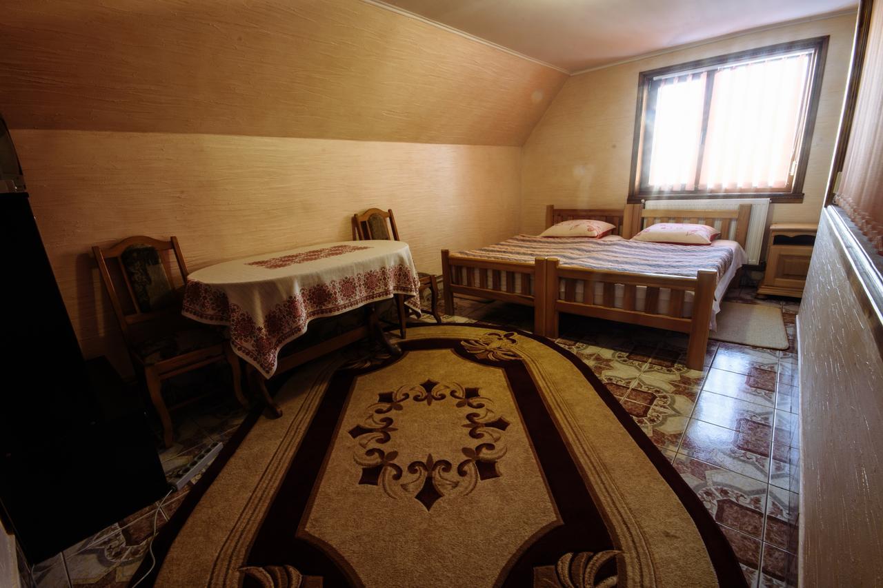 Korona Karpat Hotel Lazeshchyna Ngoại thất bức ảnh