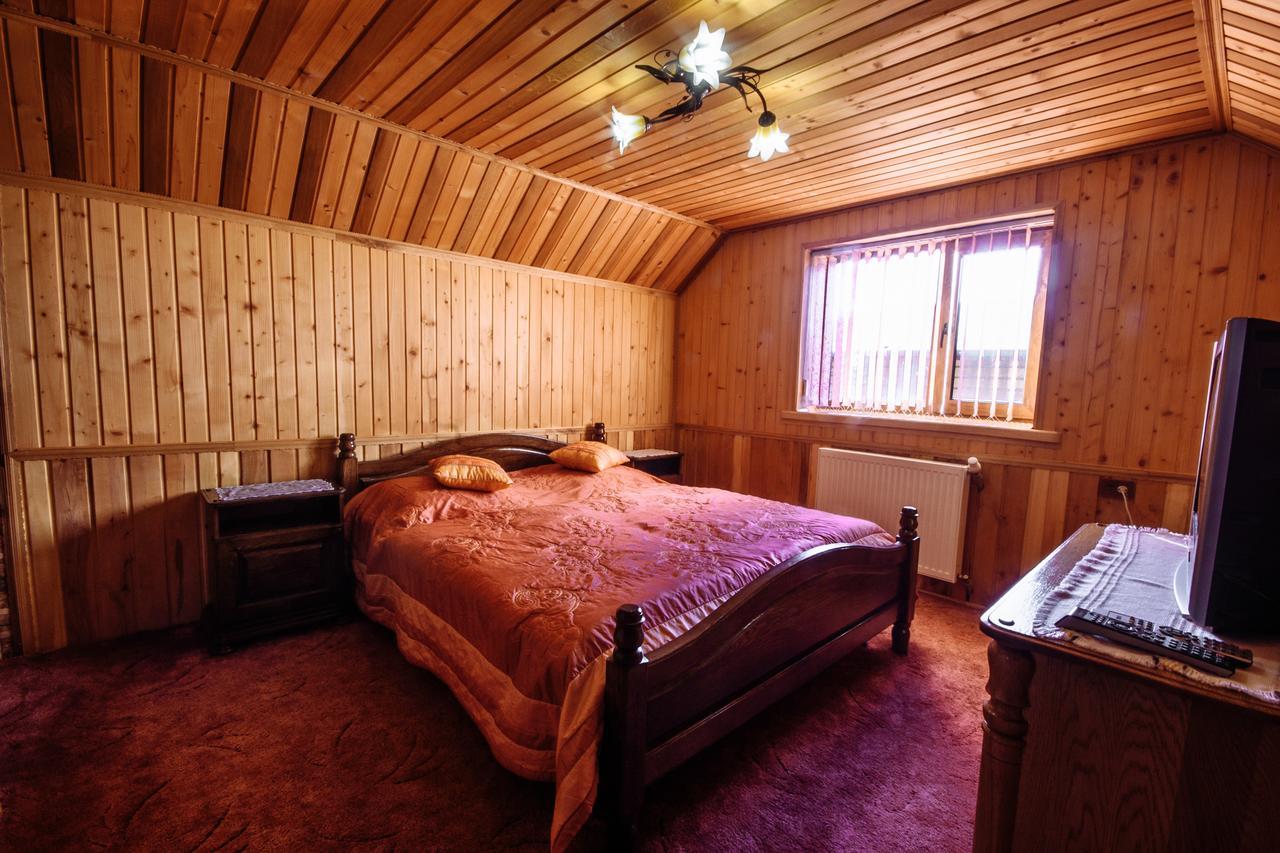 Korona Karpat Hotel Lazeshchyna Ngoại thất bức ảnh