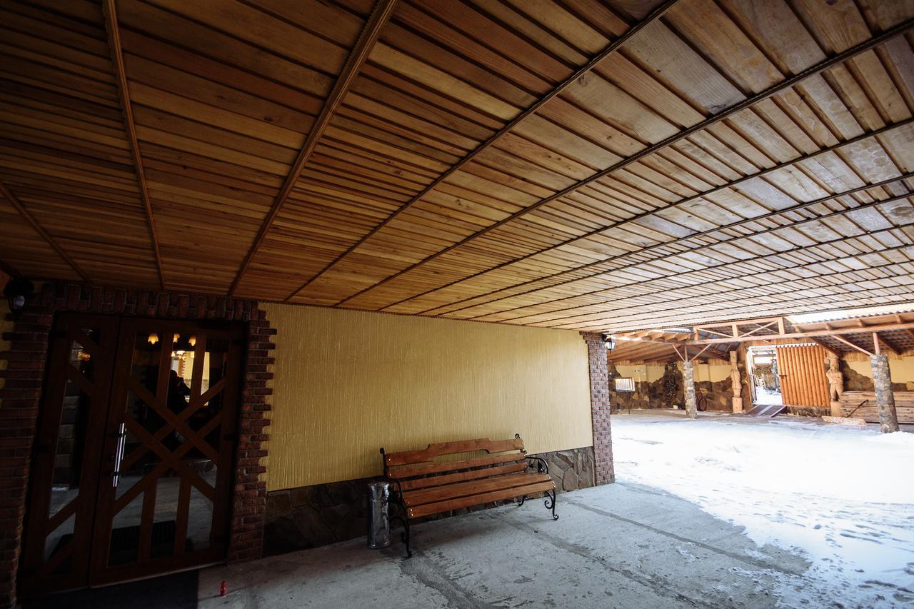 Korona Karpat Hotel Lazeshchyna Ngoại thất bức ảnh