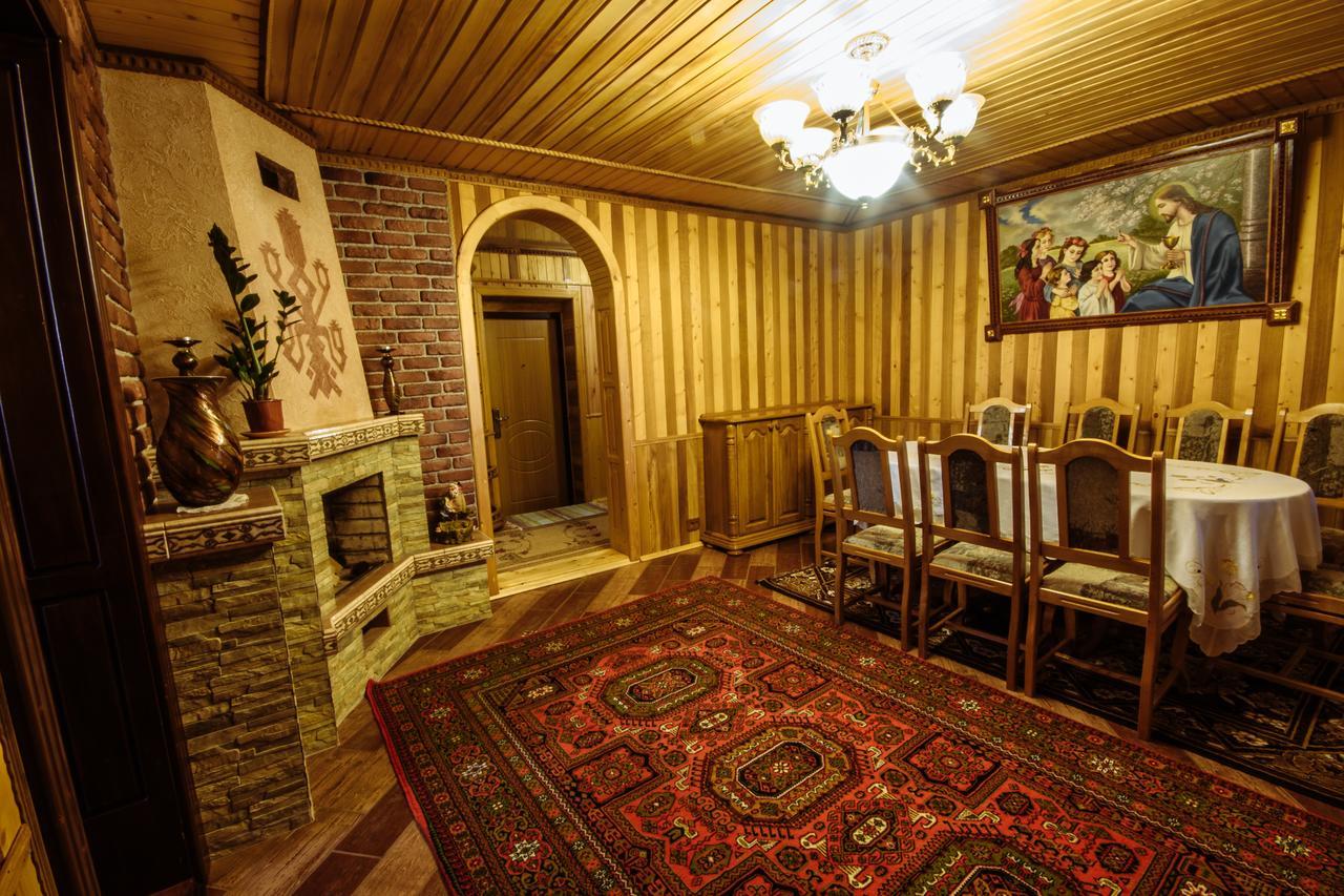 Korona Karpat Hotel Lazeshchyna Ngoại thất bức ảnh
